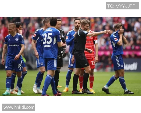 沙尔克与慕尼黑的激烈对决谁能在德甲赛场上笑到最后